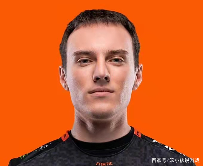 C9碾压FNC，Hanssama打出惊人五杀强强对话八强赛，强势挺进下一轮