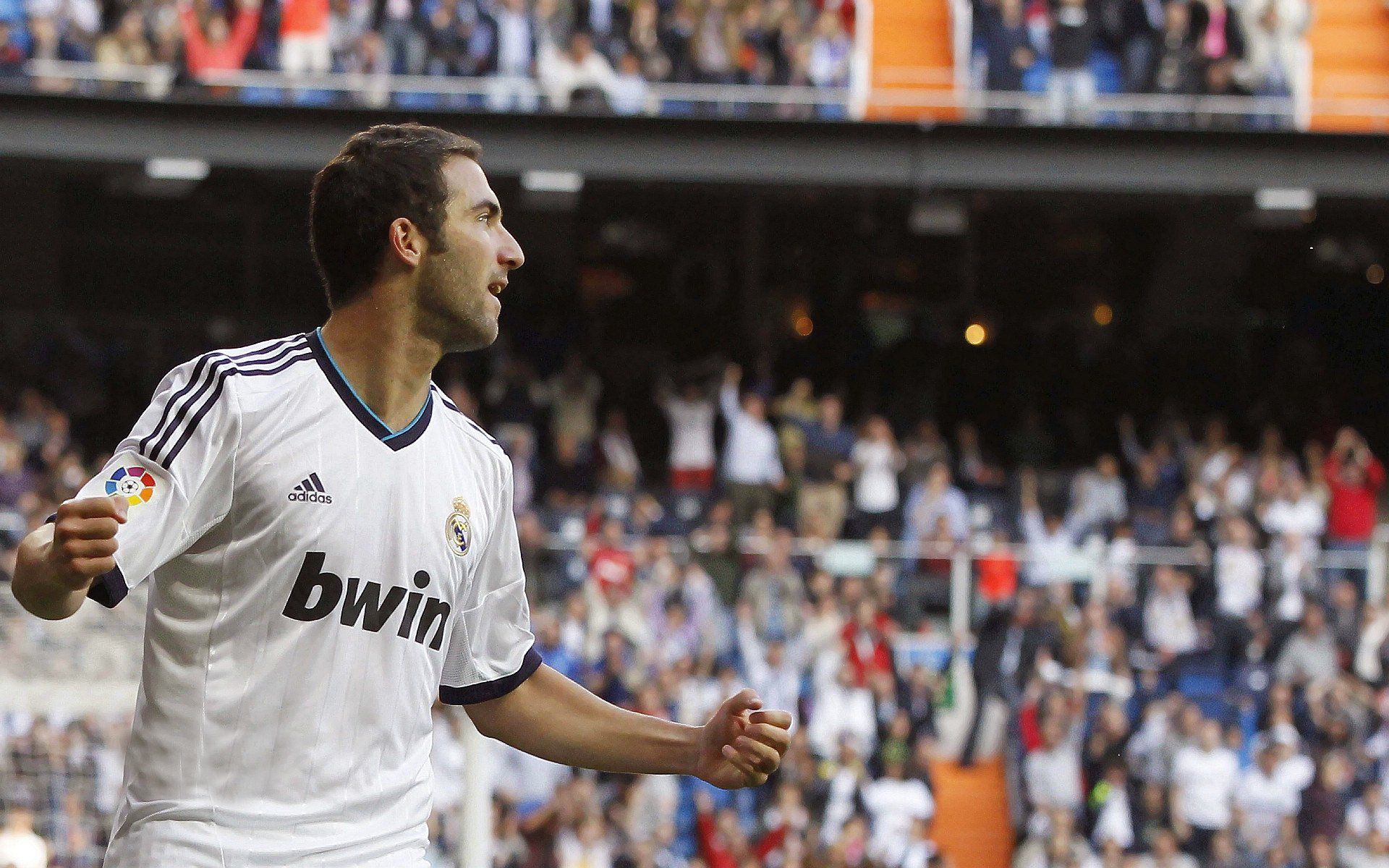 开云-塔图姆关键时刻绝命抛投！太阳步行者激战，绿军领袖惊艳四座